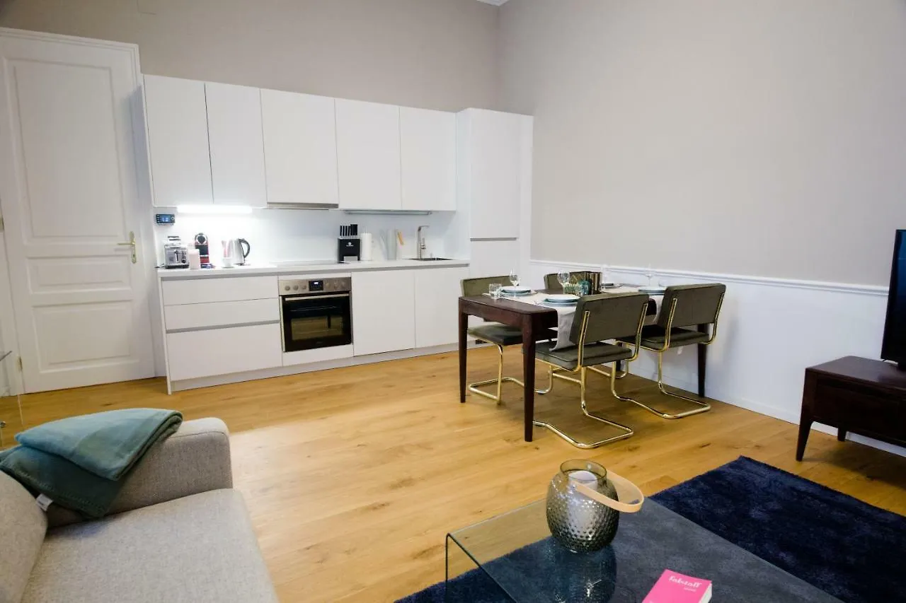 Studio Apartments Urania - Mai'S Apartments Wien Österrike